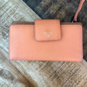 Fossil Coral Refined Pebble Leather Wallet